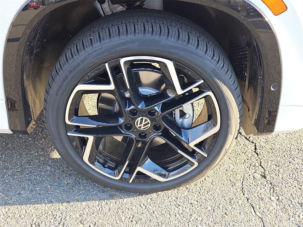 new 2026 Volkswagen Tiguan car, priced at $44,717