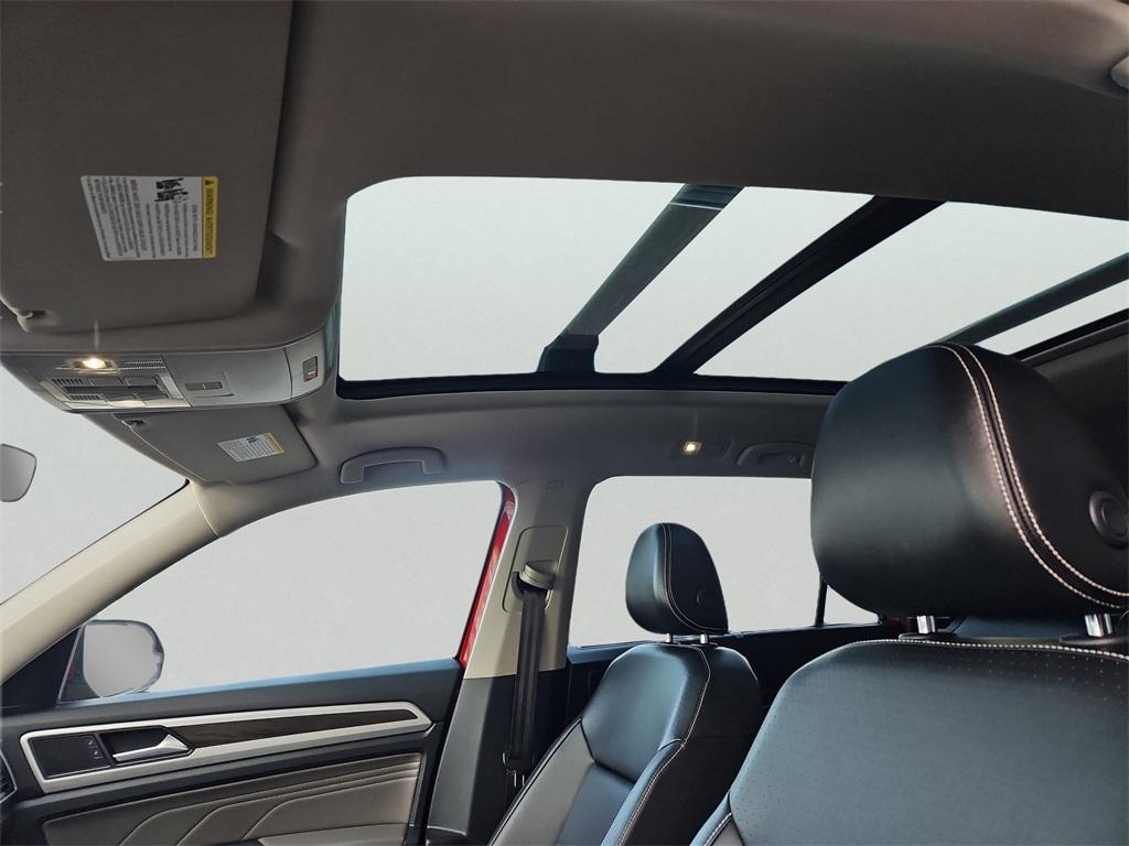 used 2022 Volkswagen Atlas car, priced at $25,999