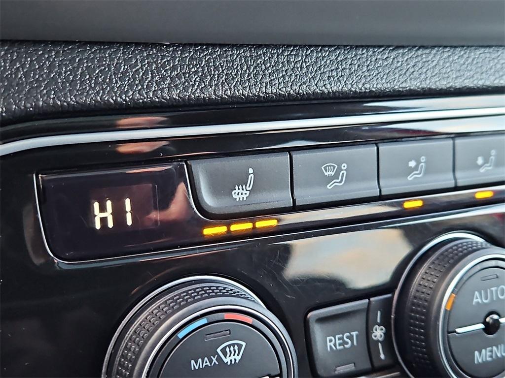 used 2022 Volkswagen Atlas car, priced at $25,999