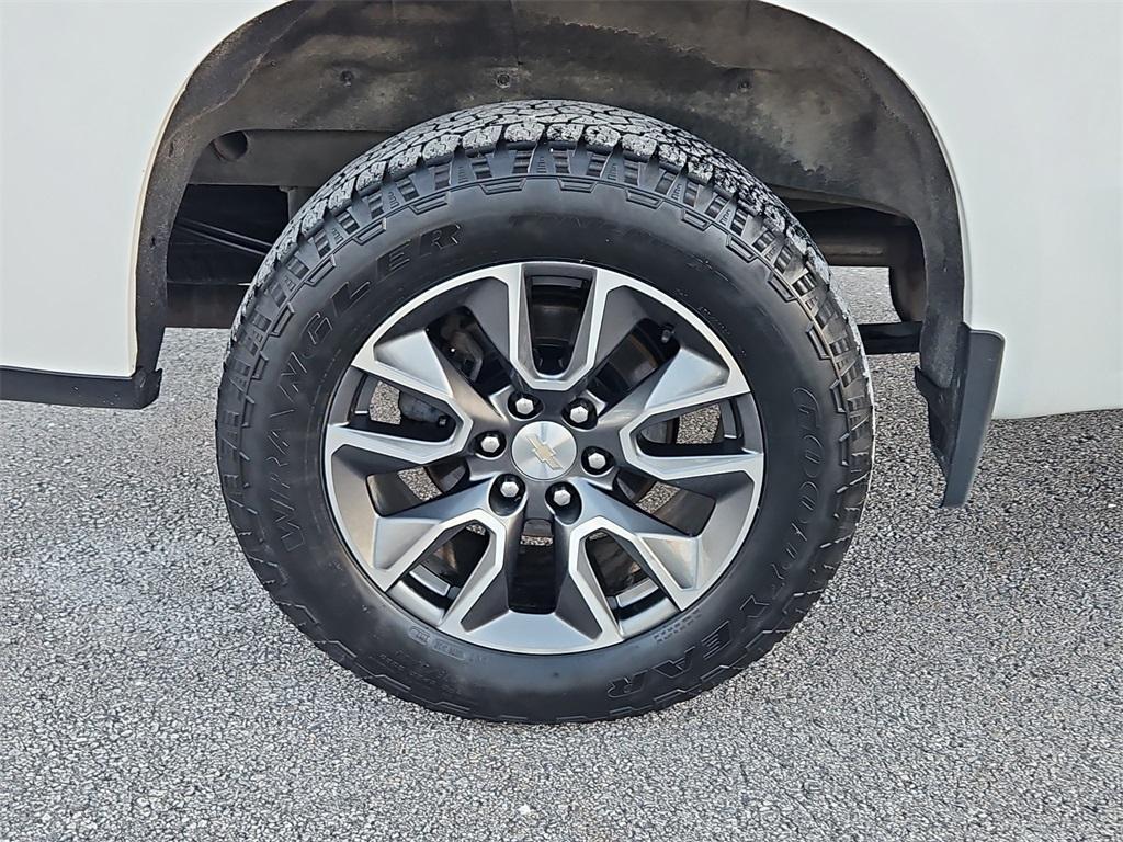 used 2022 Chevrolet Silverado 1500 car, priced at $38,999