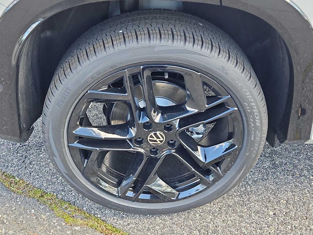 new 2026 Volkswagen Tiguan car, priced at $36,598