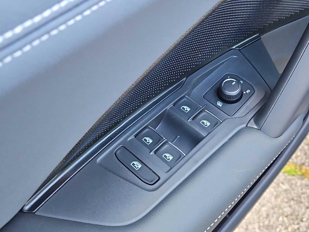 new 2026 Volkswagen Tiguan car, priced at $36,598