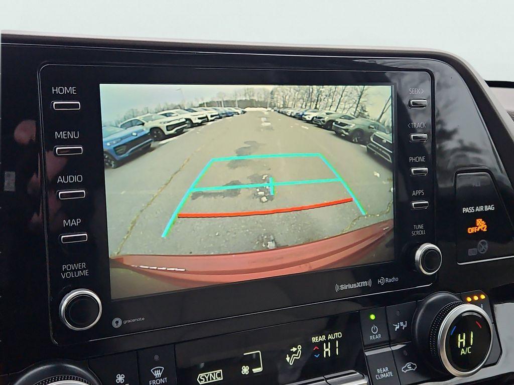 used 2020 Toyota Highlander car, priced at $29,999