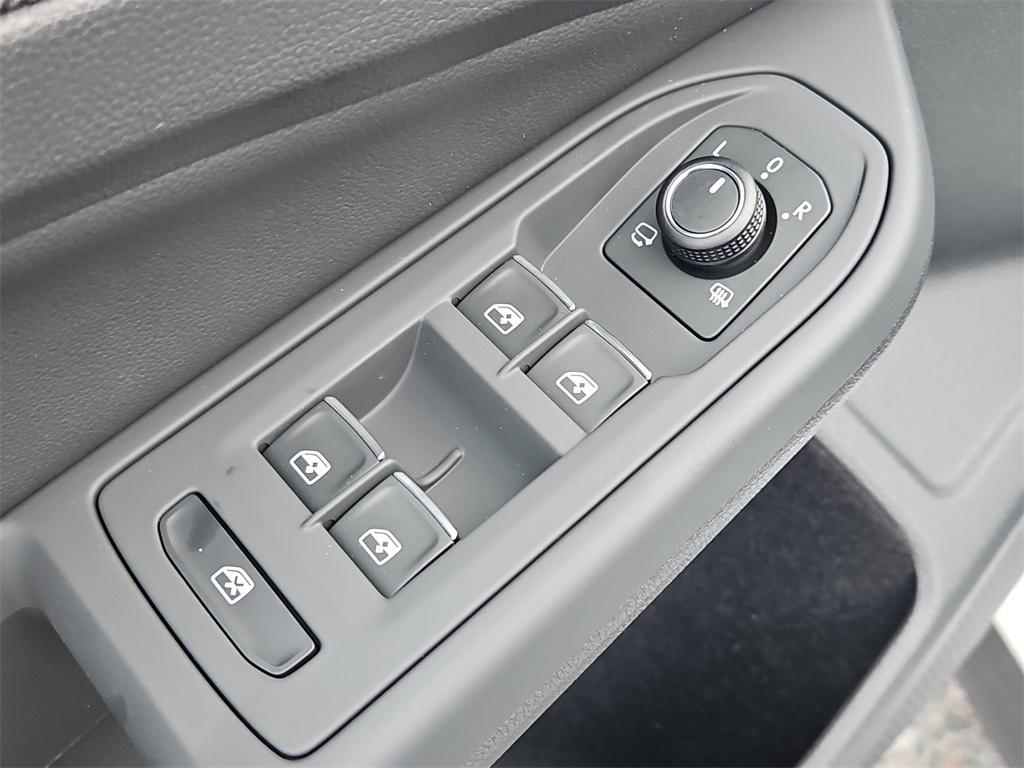 new 2025 Volkswagen Golf GTI car, priced at $39,504