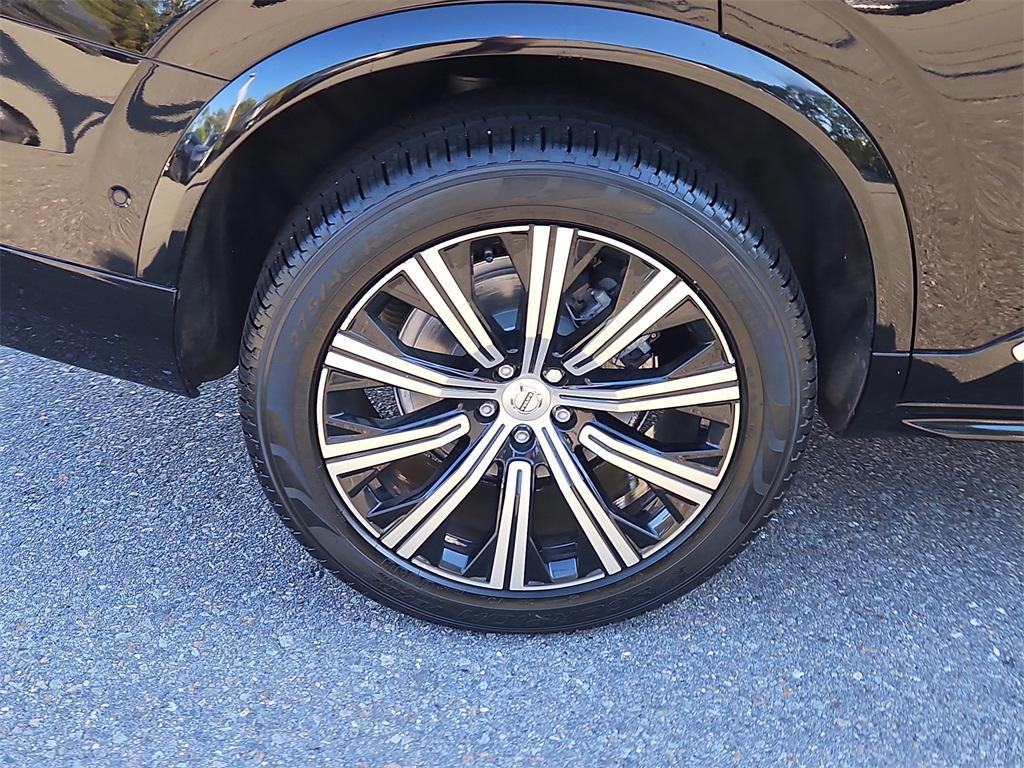 used 2022 Volvo XC90 car, priced at $36,999