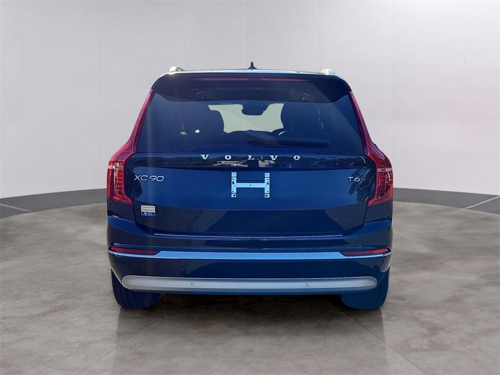 used 2022 Volvo XC90 car, priced at $36,999