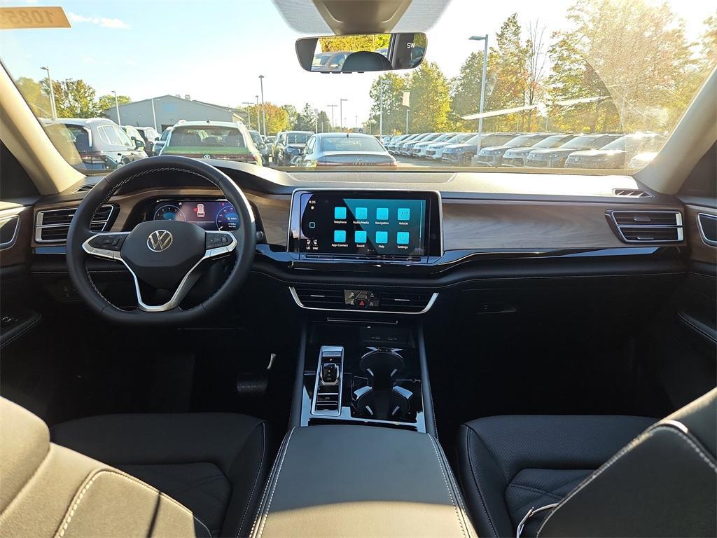 new 2026 Volkswagen Atlas car, priced at $47,427