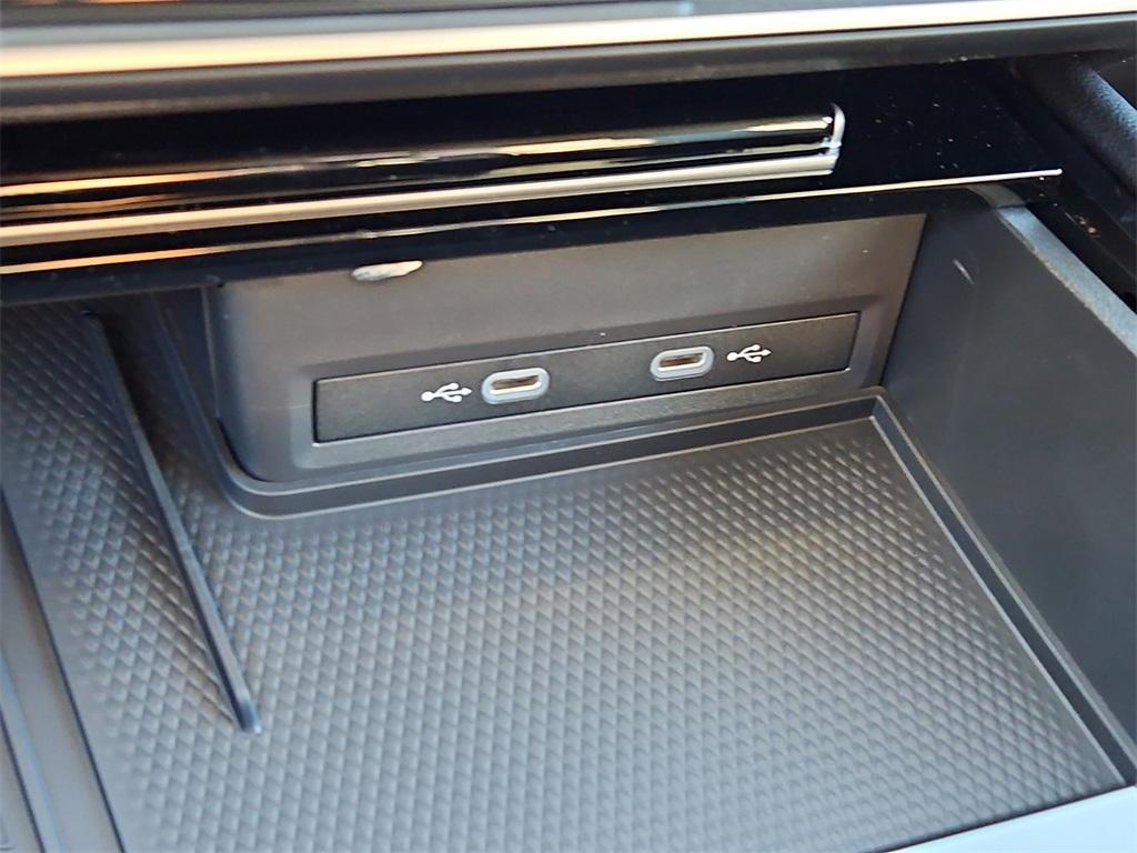 new 2026 Volkswagen Atlas car, priced at $47,427