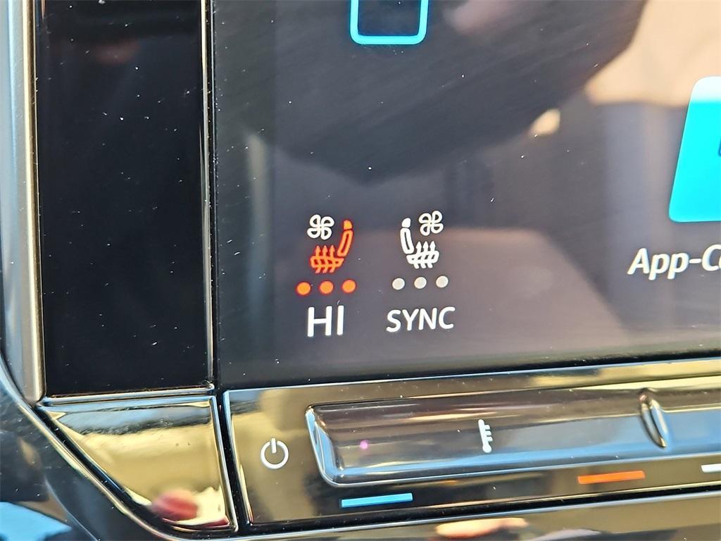 used 2025 Volkswagen Atlas car, priced at $36,999