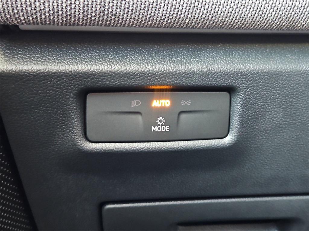 new 2025 Volkswagen Tiguan car, priced at $32,913