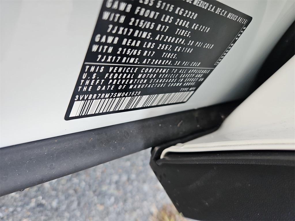 new 2025 Volkswagen Tiguan car, priced at $32,913