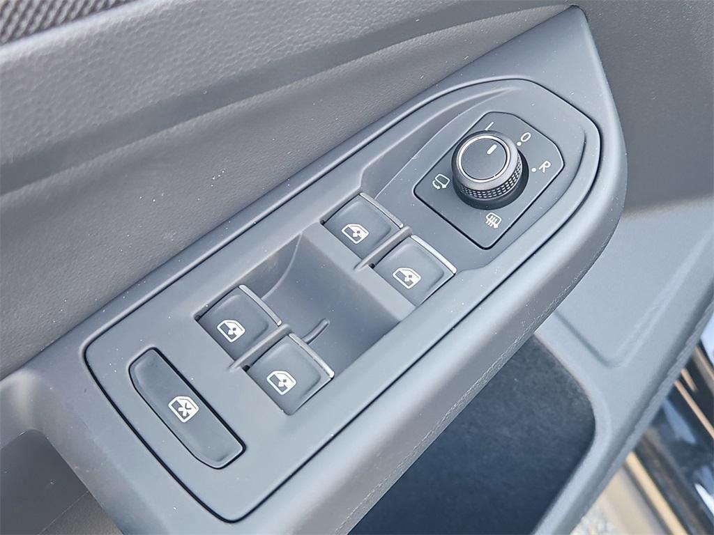 new 2025 Volkswagen Golf GTI car, priced at $39,243