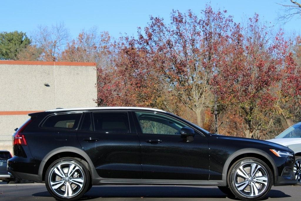 new 2026 Volvo V60 Cross Country car, priced at $57,450