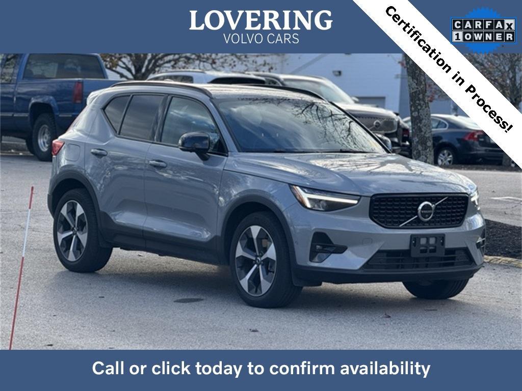 used 2025 Volvo XC40 car, priced at $34,097