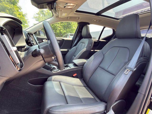 used 2025 Volvo XC40 car, priced at $40,586