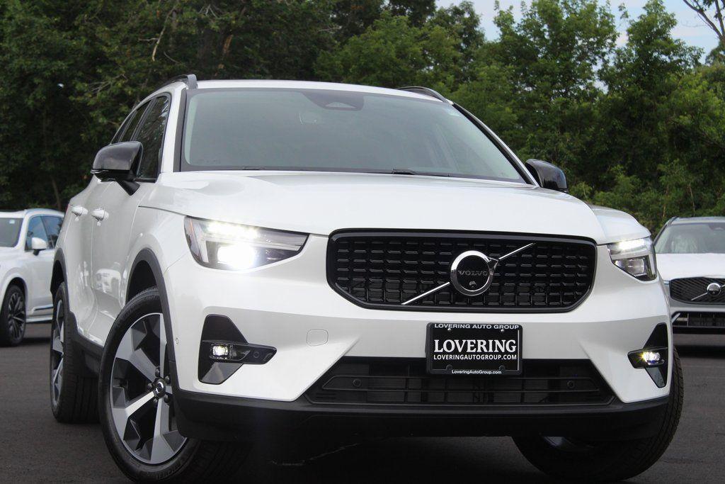 new 2026 Volvo XC40 car, priced at $50,150