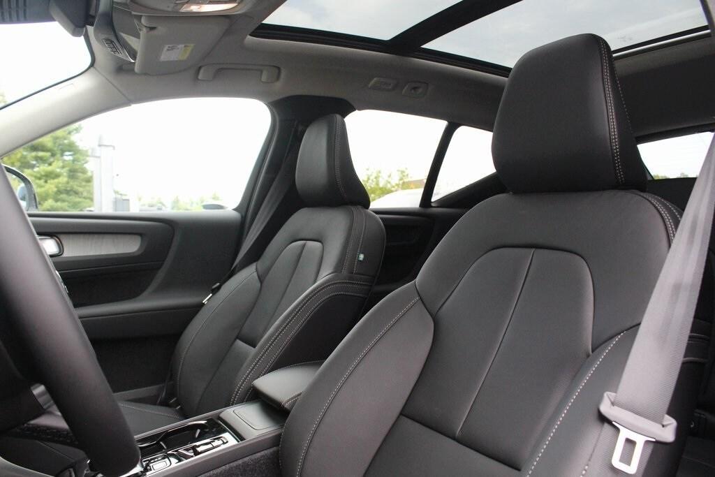 new 2026 Volvo XC40 car, priced at $50,150