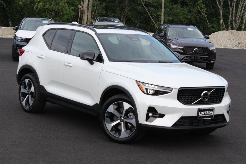 new 2026 Volvo XC40 car, priced at $50,150