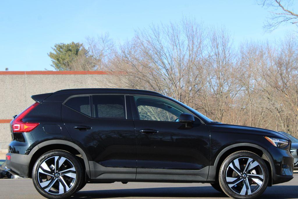 used 2025 Volvo XC40 car, priced at $34,304
