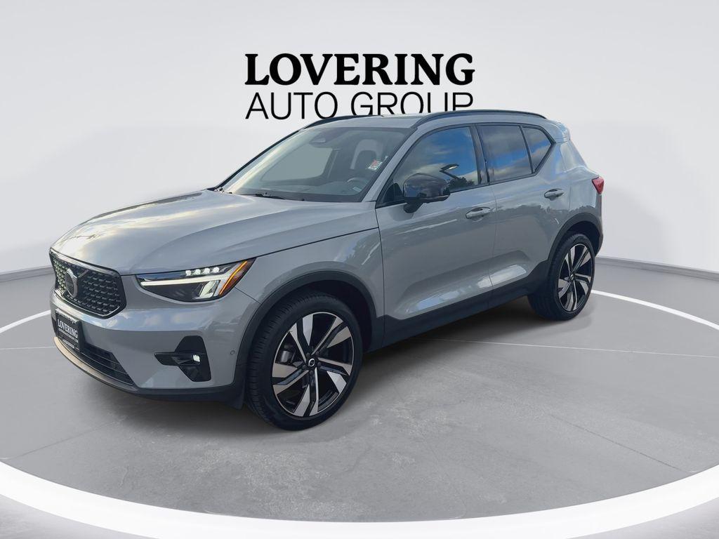 used 2024 Volvo XC40 car, priced at $31,624