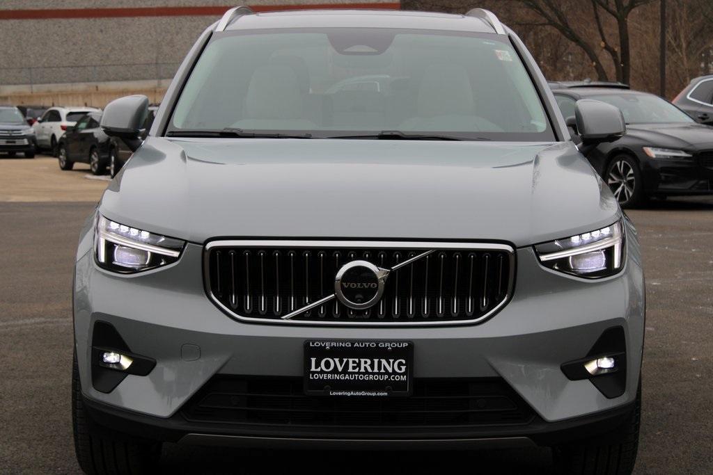used 2025 Volvo XC40 car, priced at $36,498