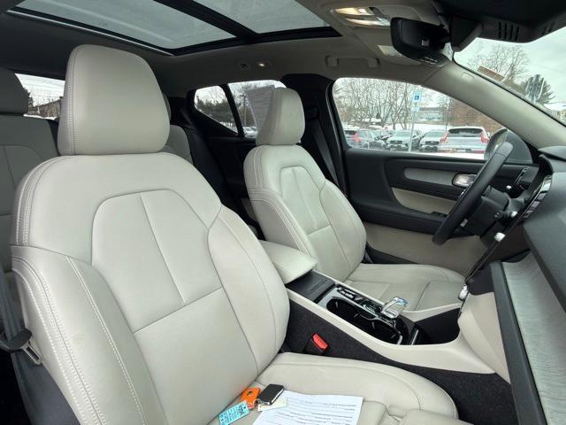 used 2025 Volvo XC40 car, priced at $36,498