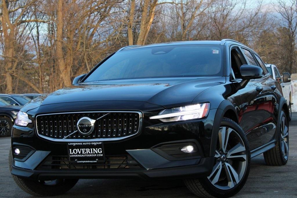 used 2025 Volvo V60 Cross Country car, priced at $37,954