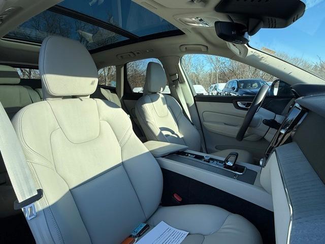 used 2023 Volvo XC60 Recharge Plug-In Hybrid car, priced at $40,447