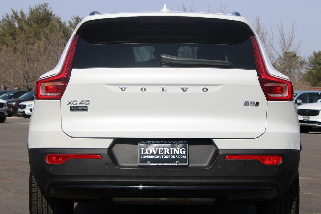 used 2025 Volvo XC40 car, priced at $35,498