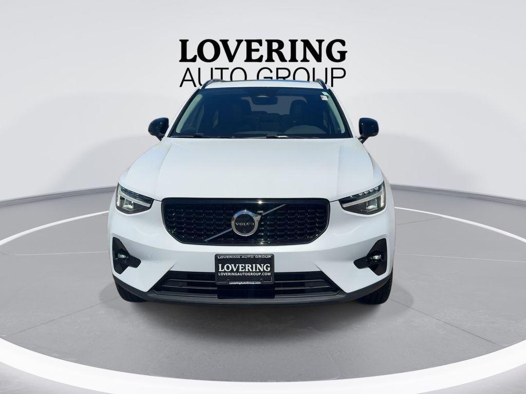 used 2024 Volvo XC40 car, priced at $31,934