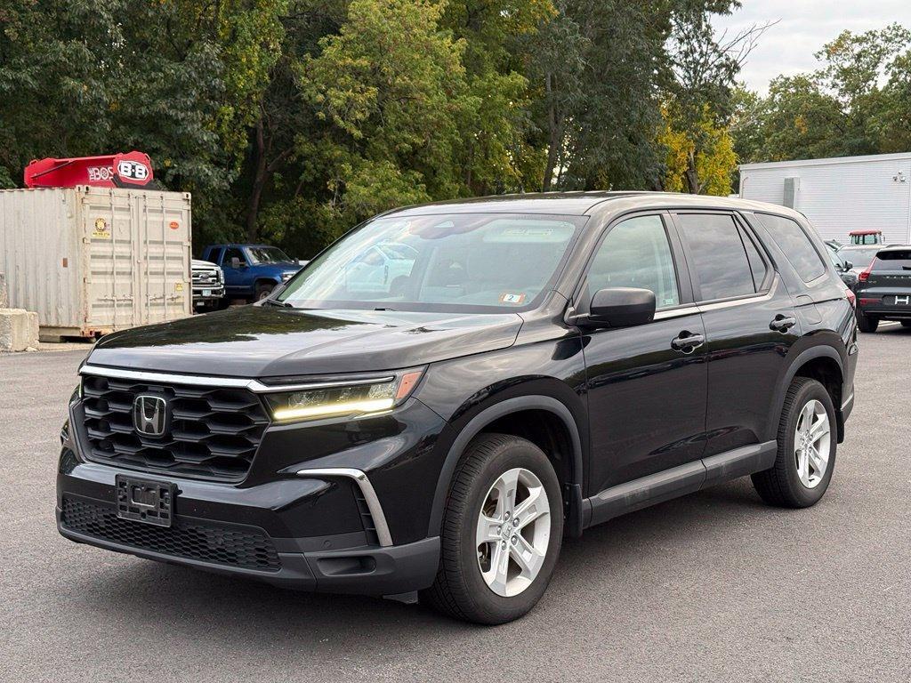 used 2023 Honda Pilot car, priced at $32,908