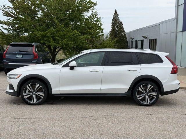 used 2025 Volvo V60 Cross Country car, priced at $39,518