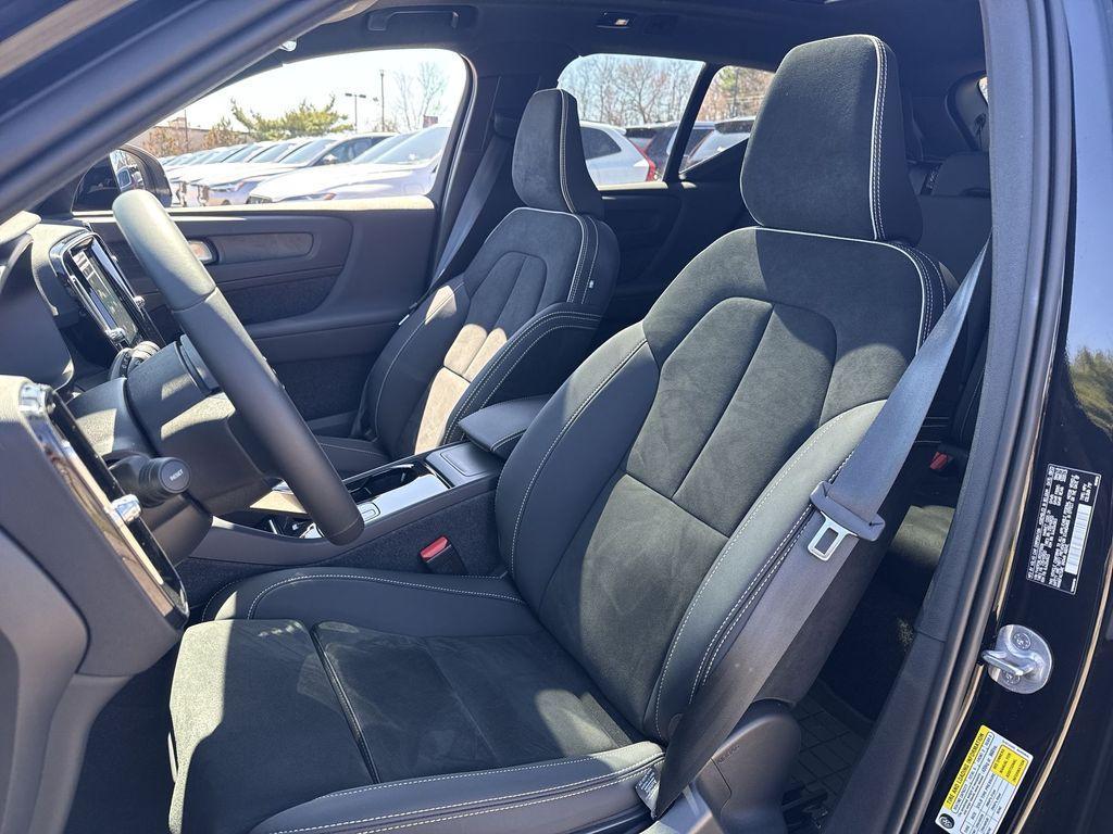 used 2024 Volvo XC40 Recharge Pure Electric car, priced at $36,452