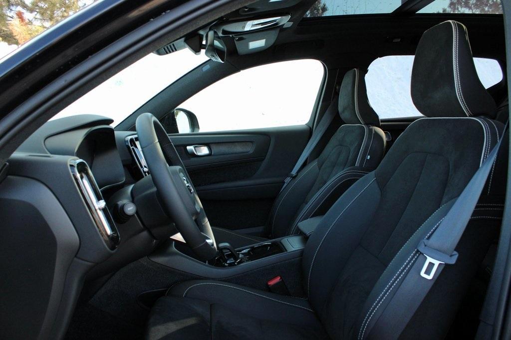 used 2024 Volvo XC40 Recharge Pure Electric car, priced at $36,498