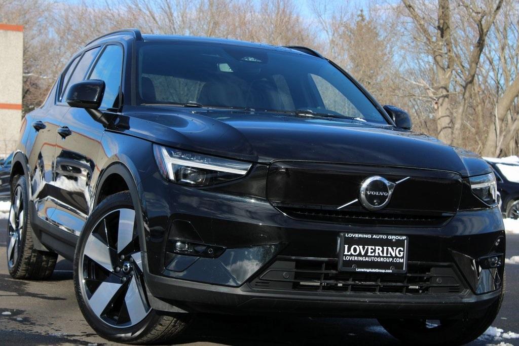 used 2024 Volvo XC40 Recharge Pure Electric car, priced at $36,498