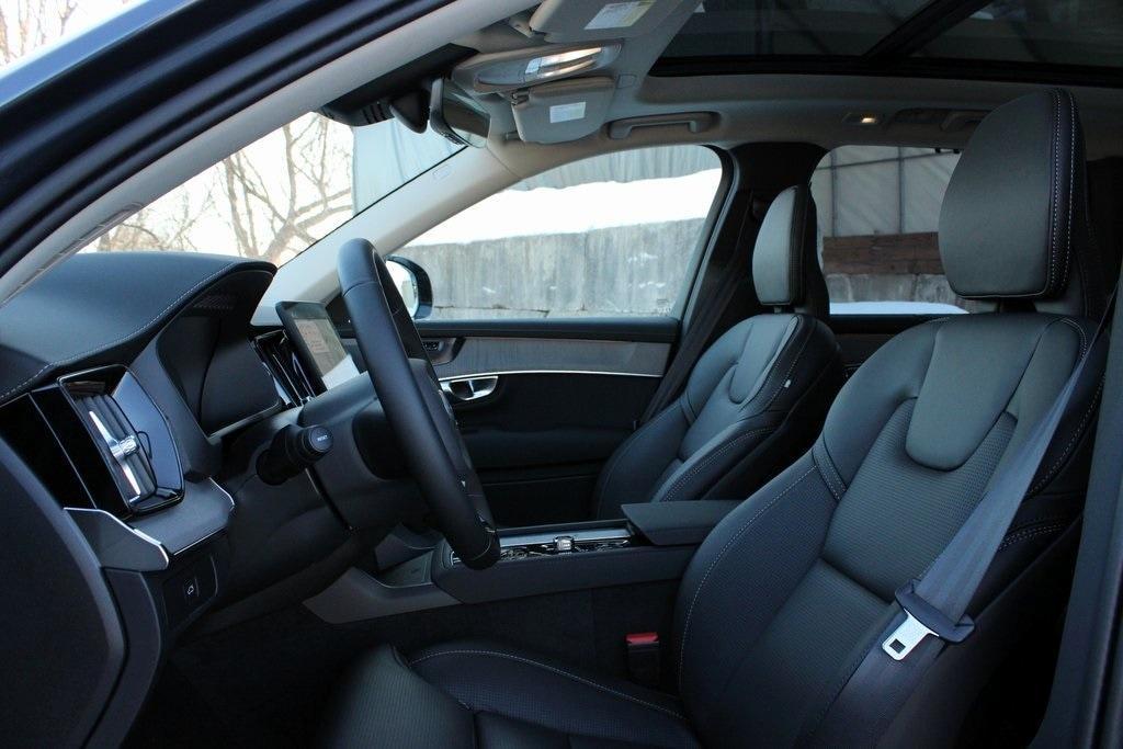 new 2026 Volvo XC90 car, priced at $76,080