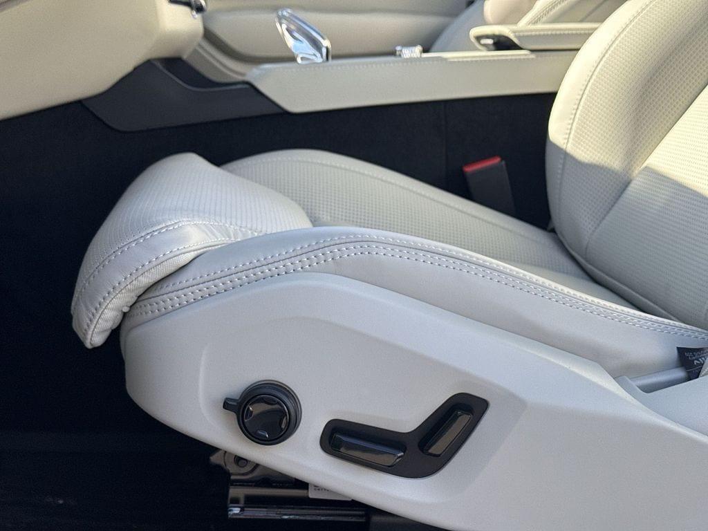 new 2026 Volvo XC90 car, priced at $75,155