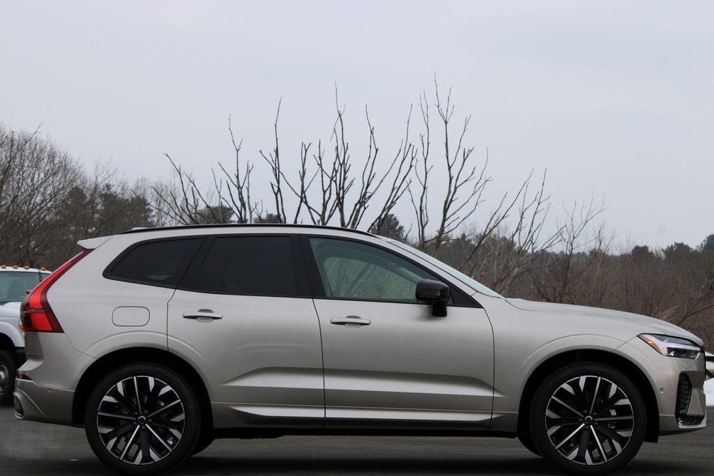 new 2026 Volvo XC60 car, priced at $63,935