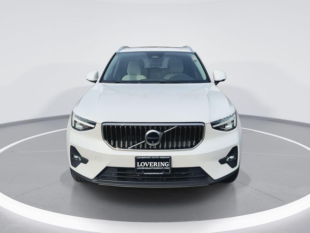 used 2024 Volvo XC40 car, priced at $32,413