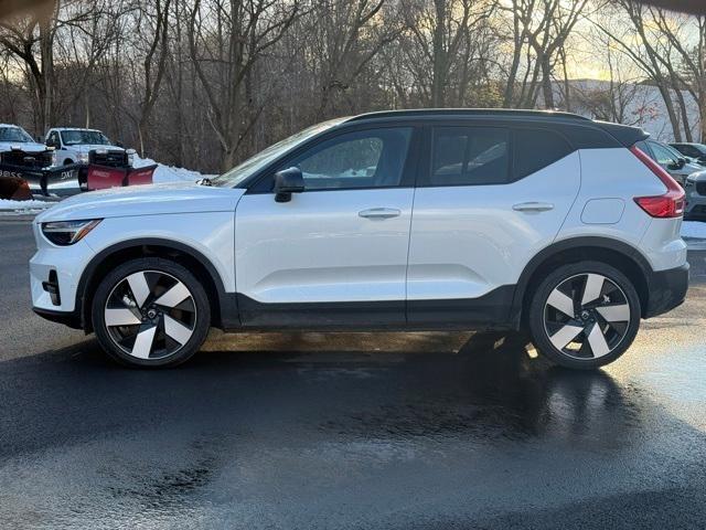 used 2024 Volvo XC40 Recharge Pure Electric car, priced at $39,998