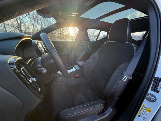 used 2024 Volvo XC40 Recharge Pure Electric car, priced at $39,998