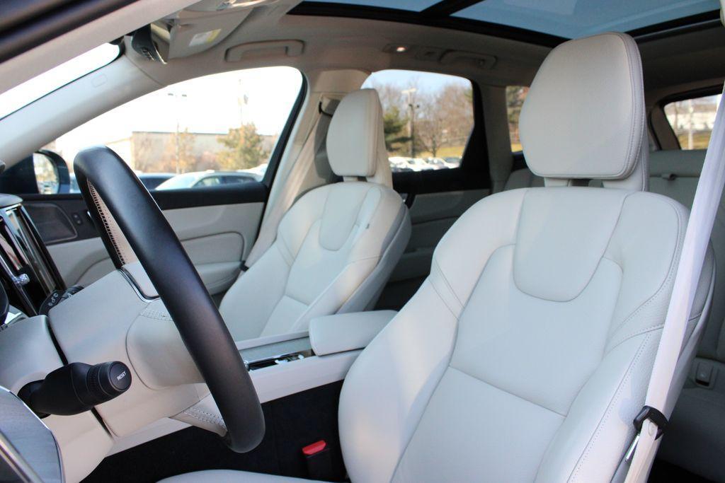used 2023 Volvo XC60 car, priced at $36,988