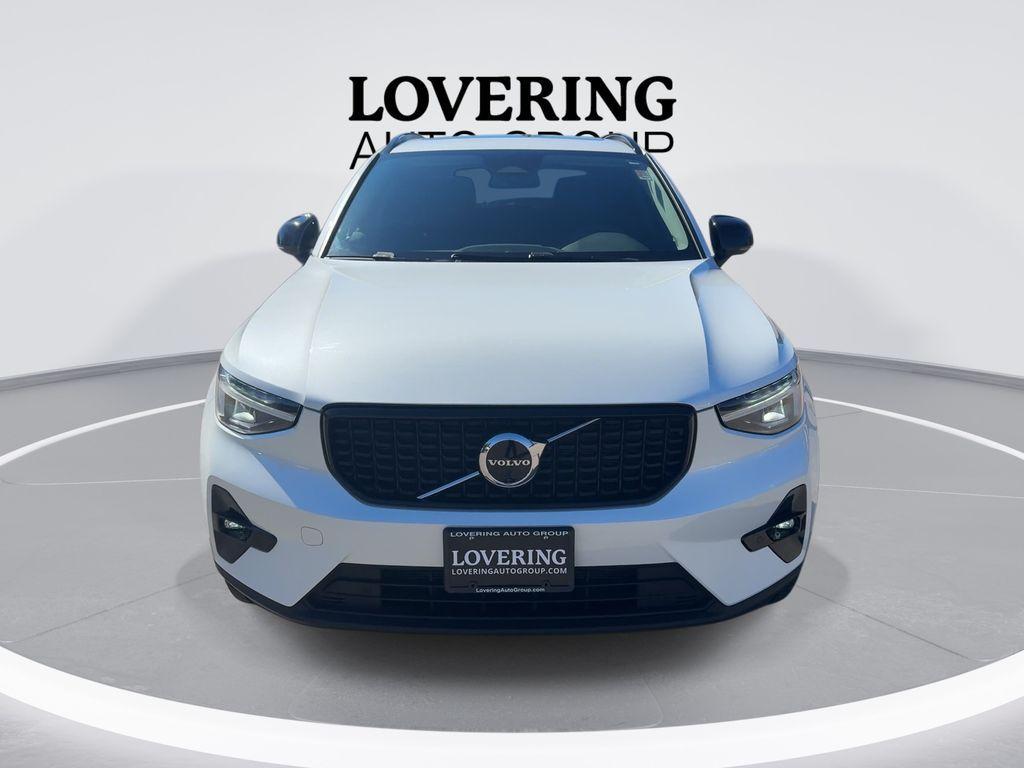 used 2023 Volvo XC40 car, priced at $33,649