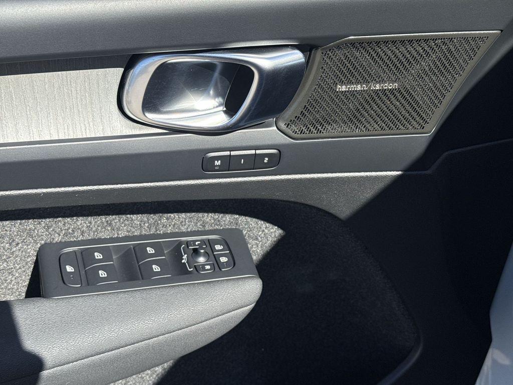 used 2023 Volvo XC40 car, priced at $33,649