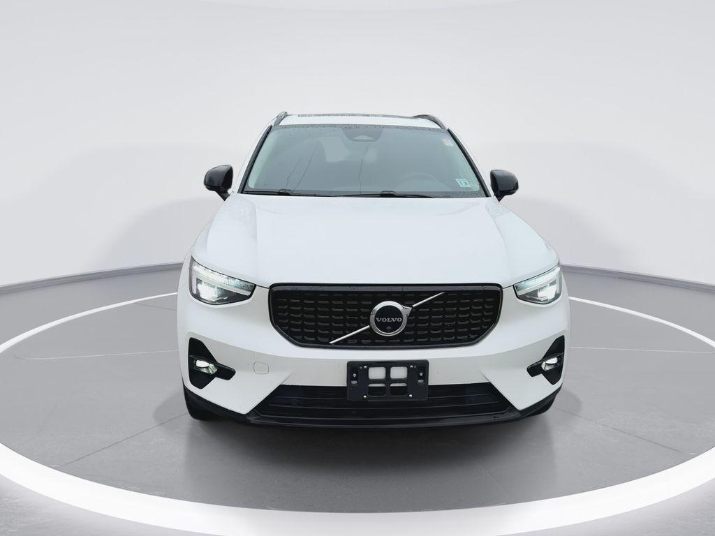 used 2023 Volvo XC40 car, priced at $33,649