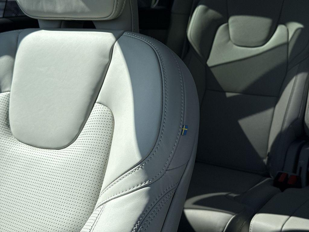 new 2026 Volvo XC90 Plug-In Hybrid car, priced at $85,625
