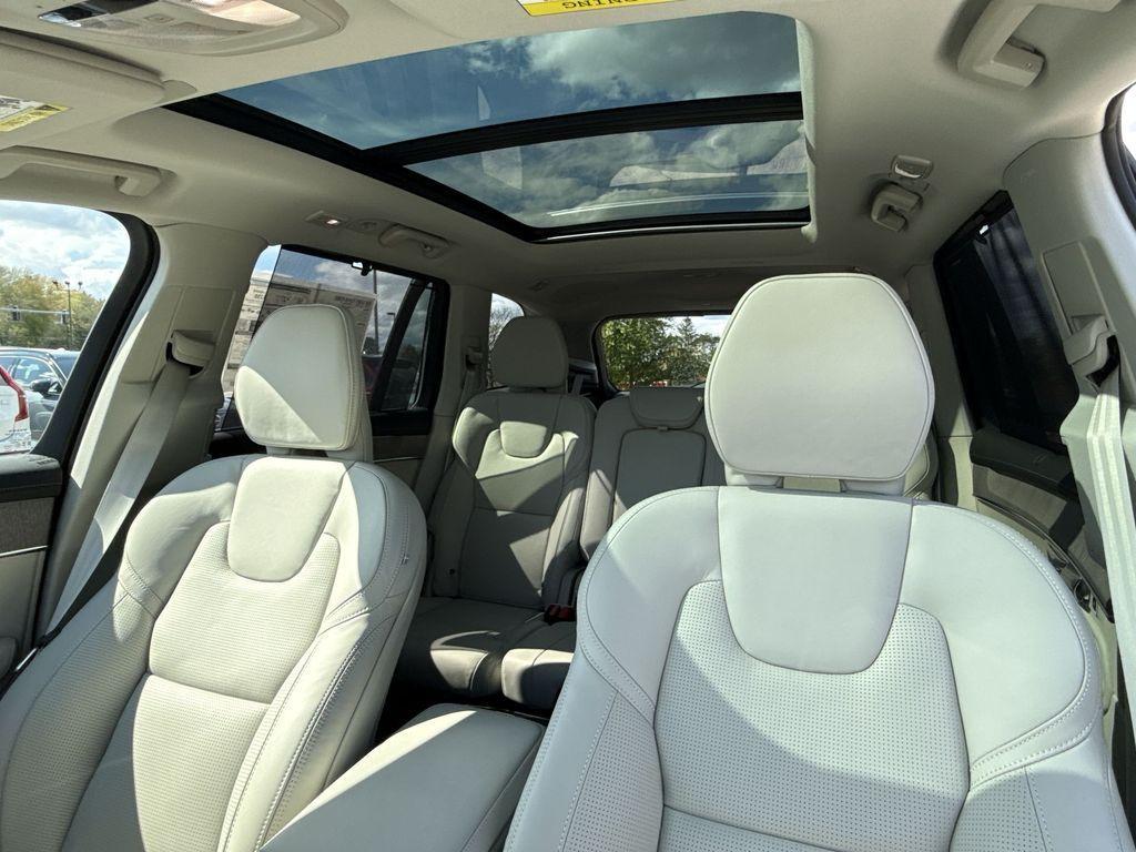 new 2026 Volvo XC90 Plug-In Hybrid car, priced at $85,625