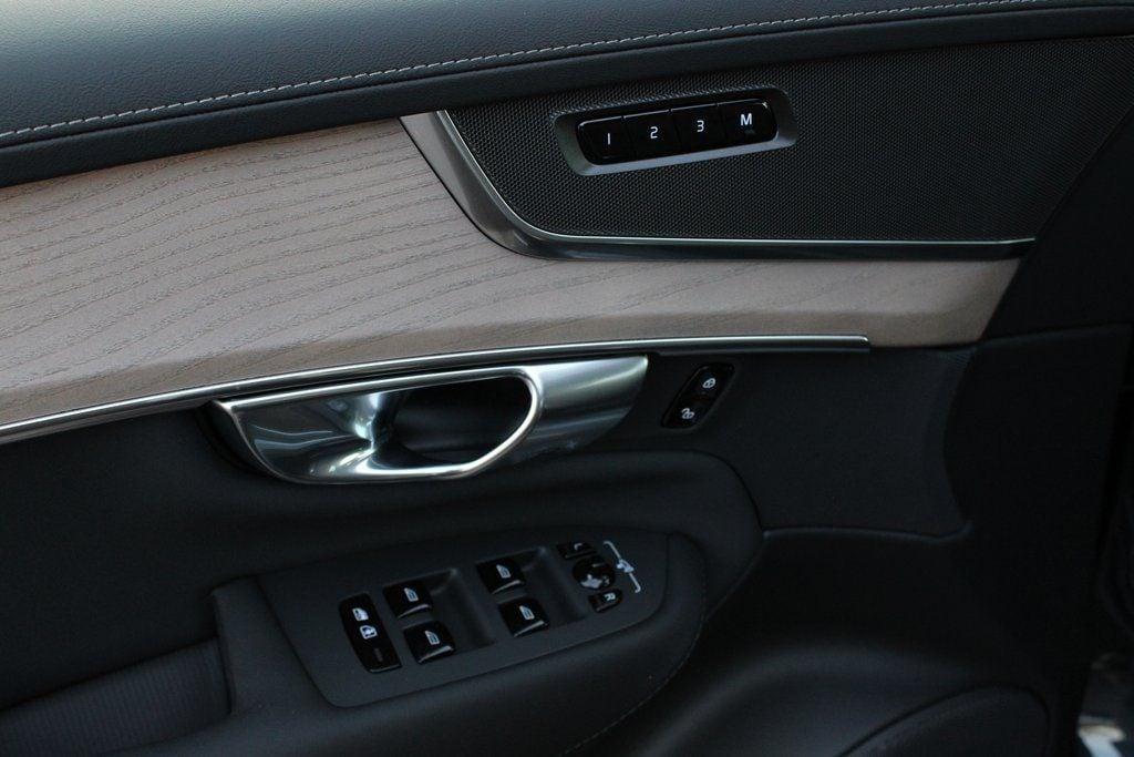 new 2026 Volvo XC90 Plug-In Hybrid car, priced at $77,495