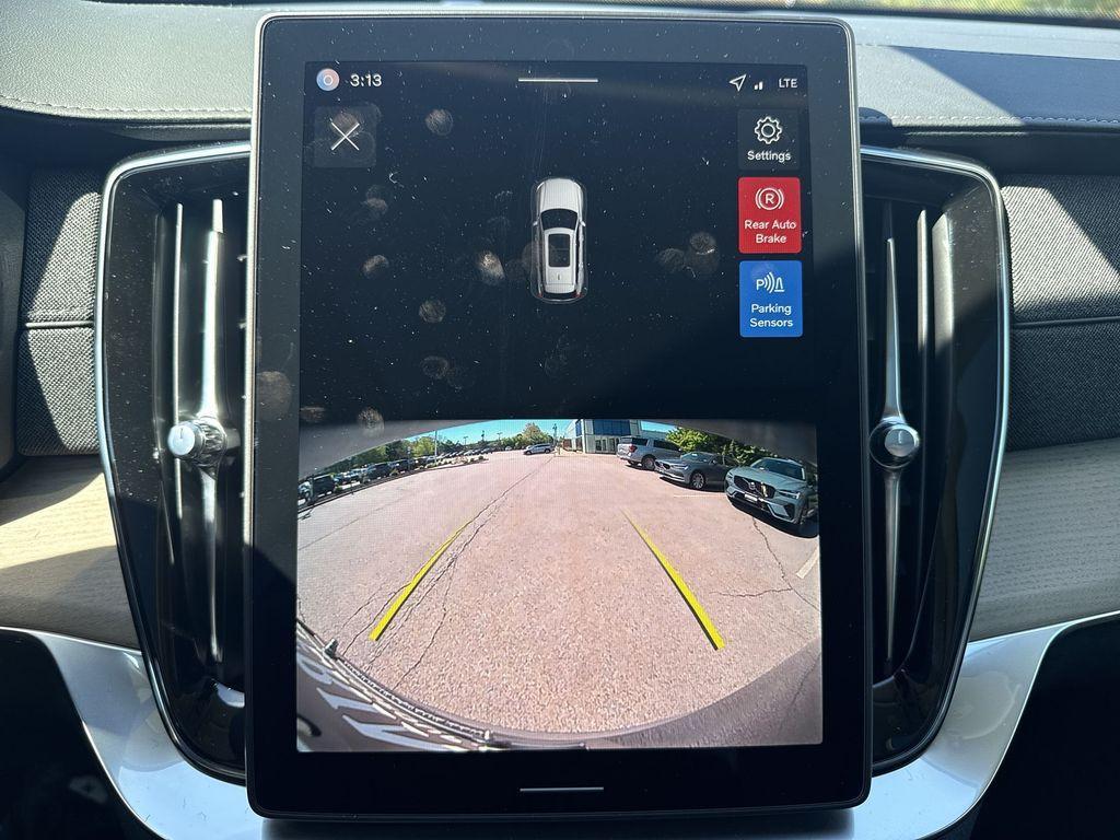 new 2026 Volvo XC90 Plug-In Hybrid car, priced at $77,094