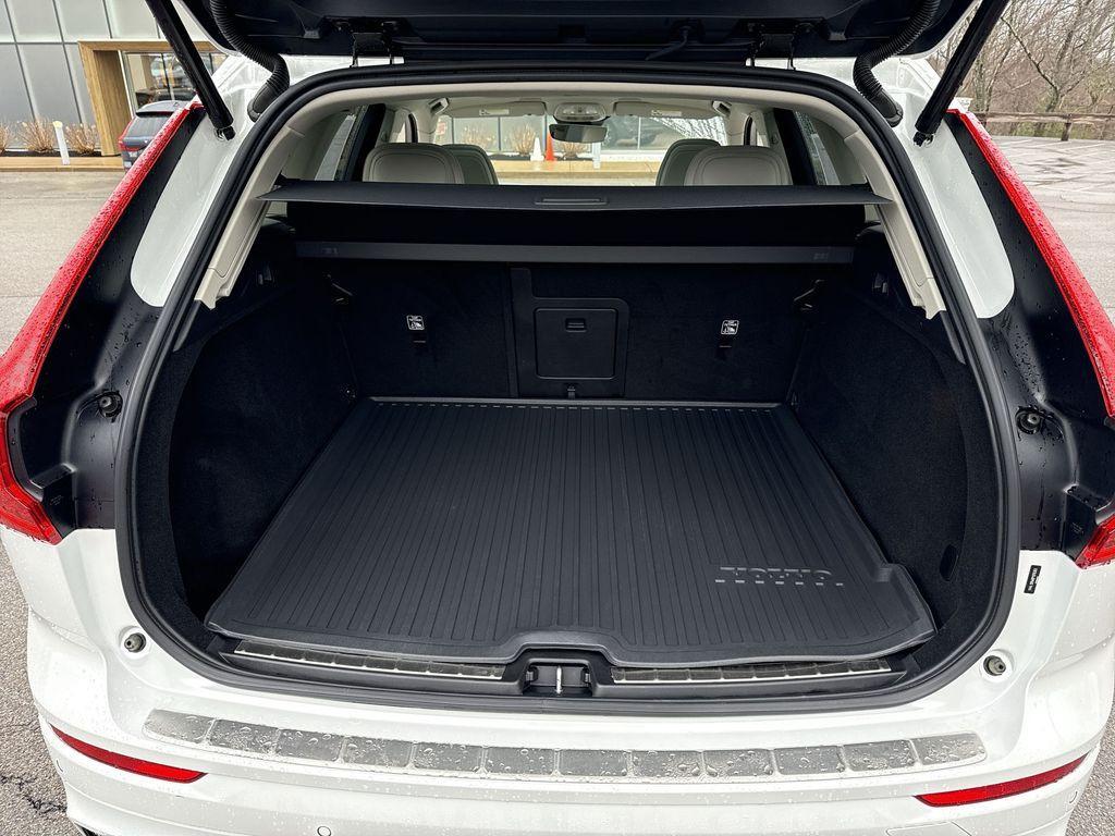 used 2023 Volvo XC60 car, priced at $37,103